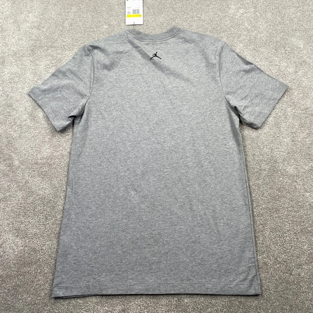 Jordan Mens T Shirt Graphic Print Michael Jordan Basketball Grey Size S